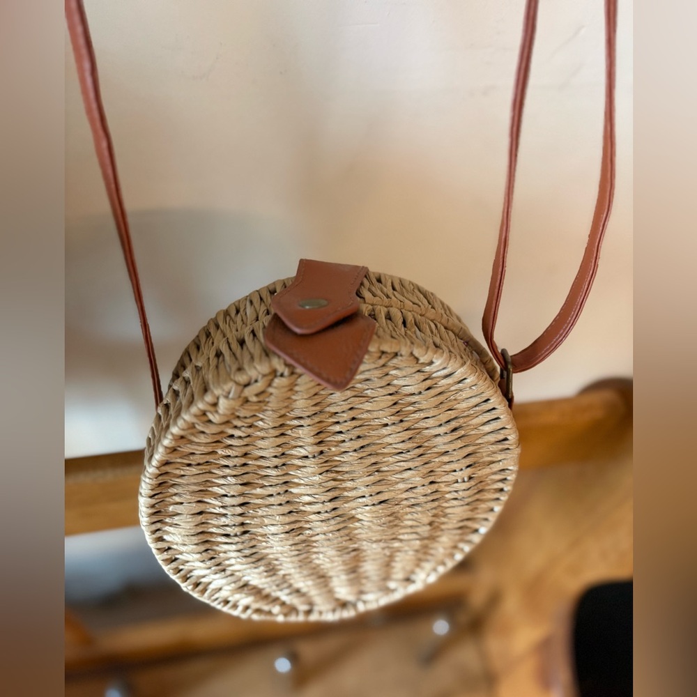 Full  Moon Woven Crossbody Bag 7,25”